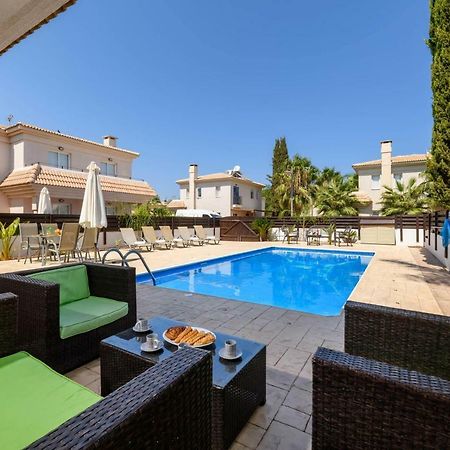 Villa Nadja Paralimni Exterior foto