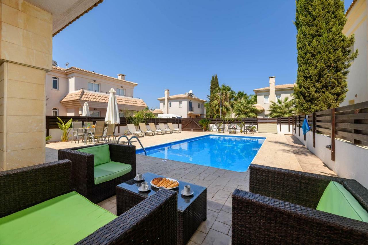 Villa Nadja Paralimni Exterior foto